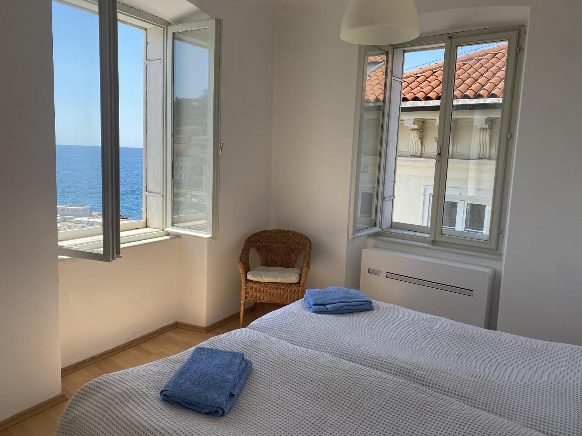 Seafront Apartment Ai Fari Piran Exterior photo